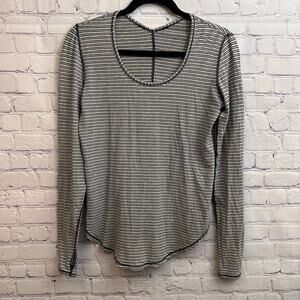 Lululemon Yogini 5 Year Long Sleeve Tee Black White Stripes Scoop Neck Size 2
